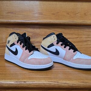 Nike Air Jordan 1 Fligh Club High-Top Sneakers